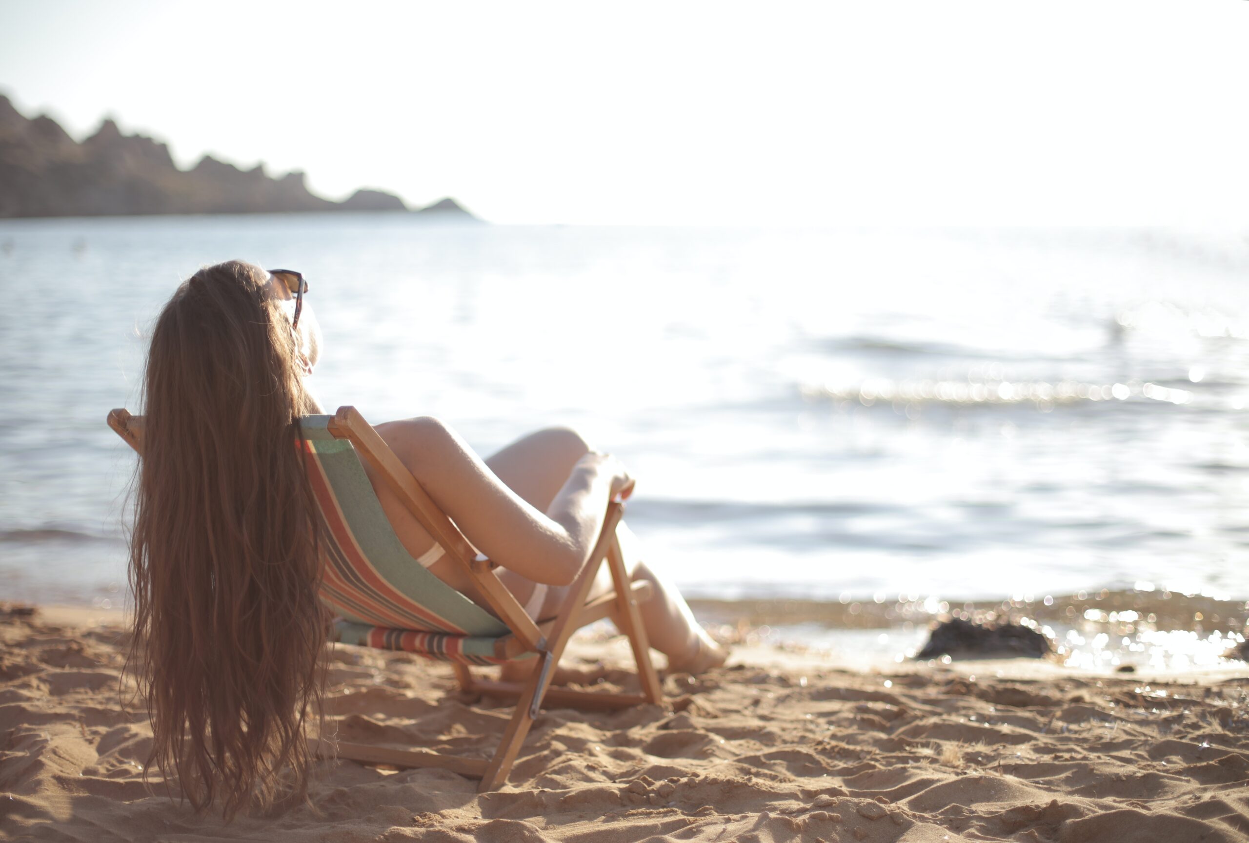 Summer Travel JPE Blog Summer welcomes the season of traveling. While vacationing, it’s important to keep yourself protected from fraud, identity theft and other privacy risk. Use the following tips to avoid scammers and…